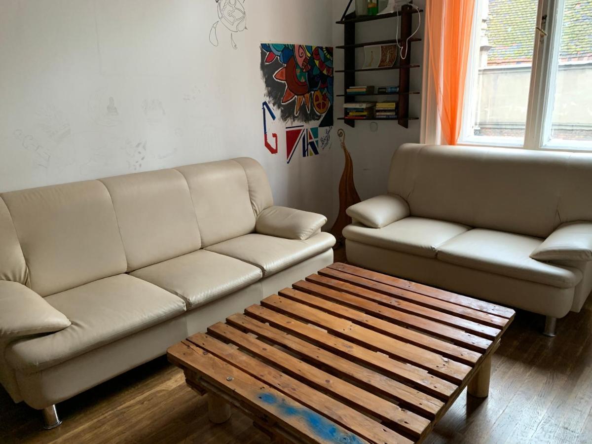 Black Dog Hostel بودابست المظهر الخارجي الصورة