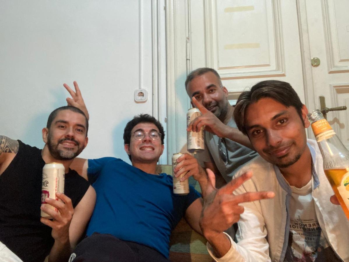 Black Dog Hostel بودابست المظهر الخارجي الصورة
