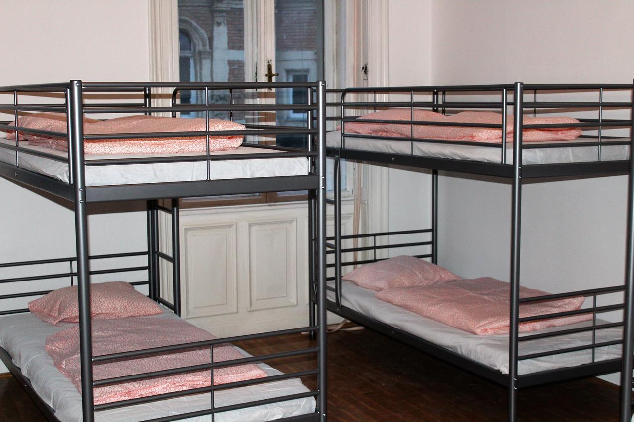 Black Dog Hostel بودابست المظهر الخارجي الصورة